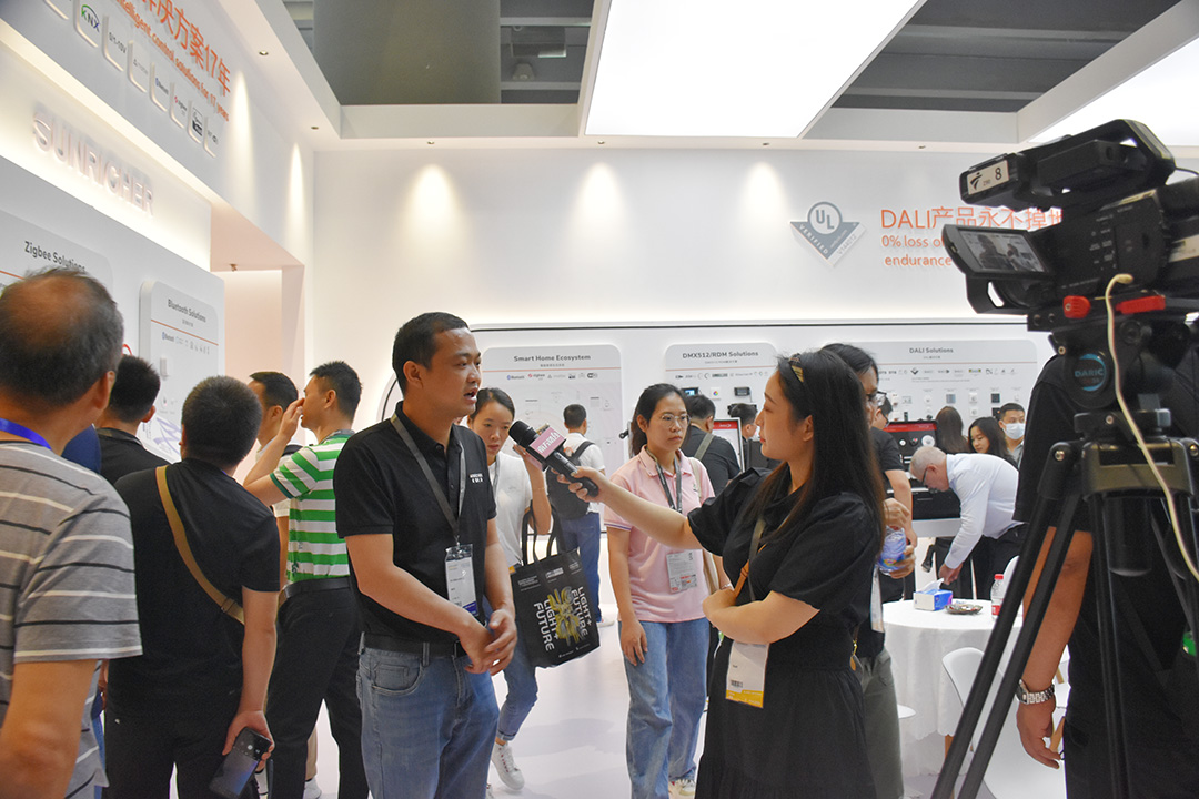 DSC_2440 1080 p.jpg DSC_2440 1080 p.jpg