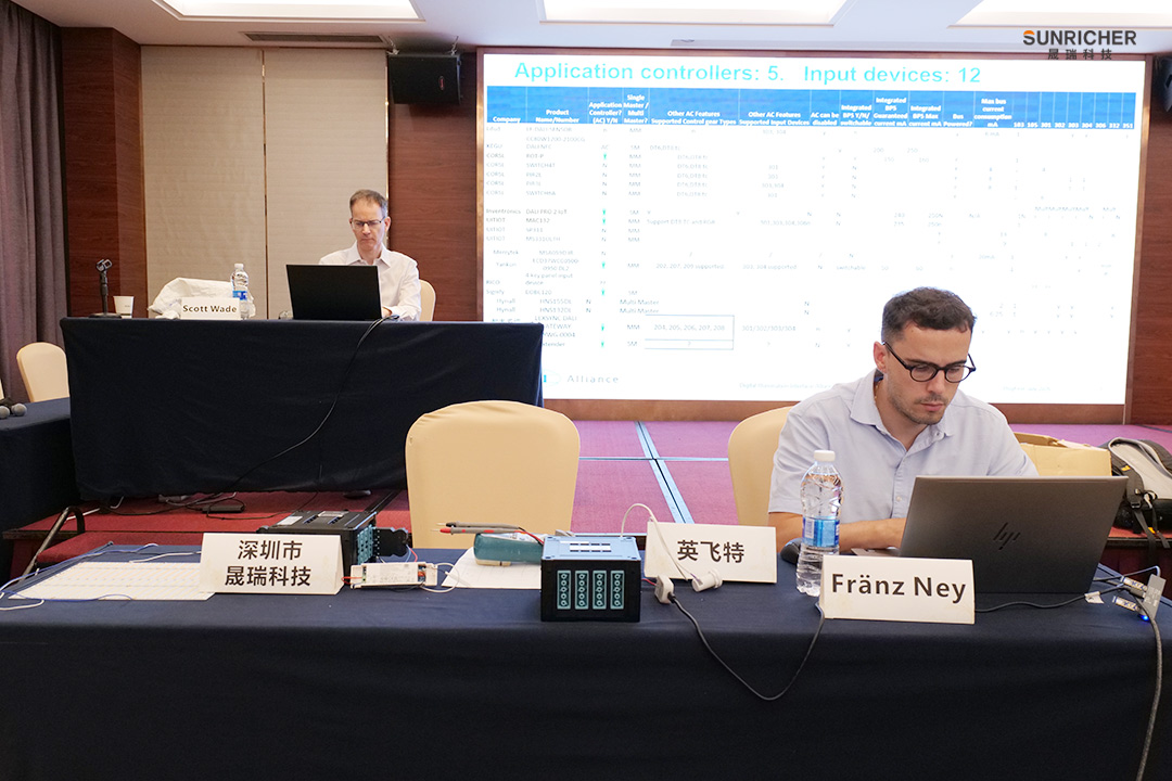 eec7f0ea-ca2e-475b-be79-36b200aab565.jpg eec7f0ea-ca2e-475b-be79-36b200aab565.jpg